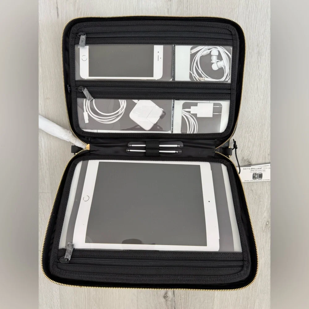 NEW SKITS Providence Black Saffiano Leather Tech Case Laptop Sleeve Portfolio